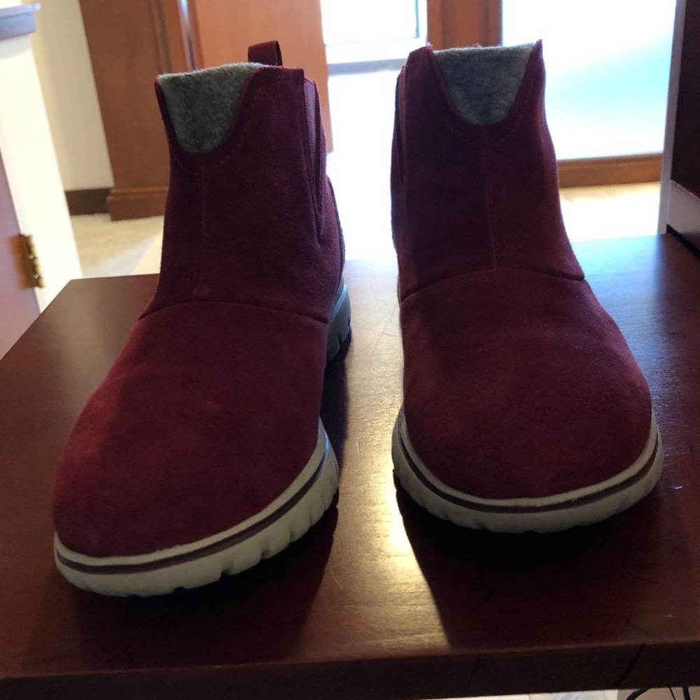 Red Suede Boots Size 8